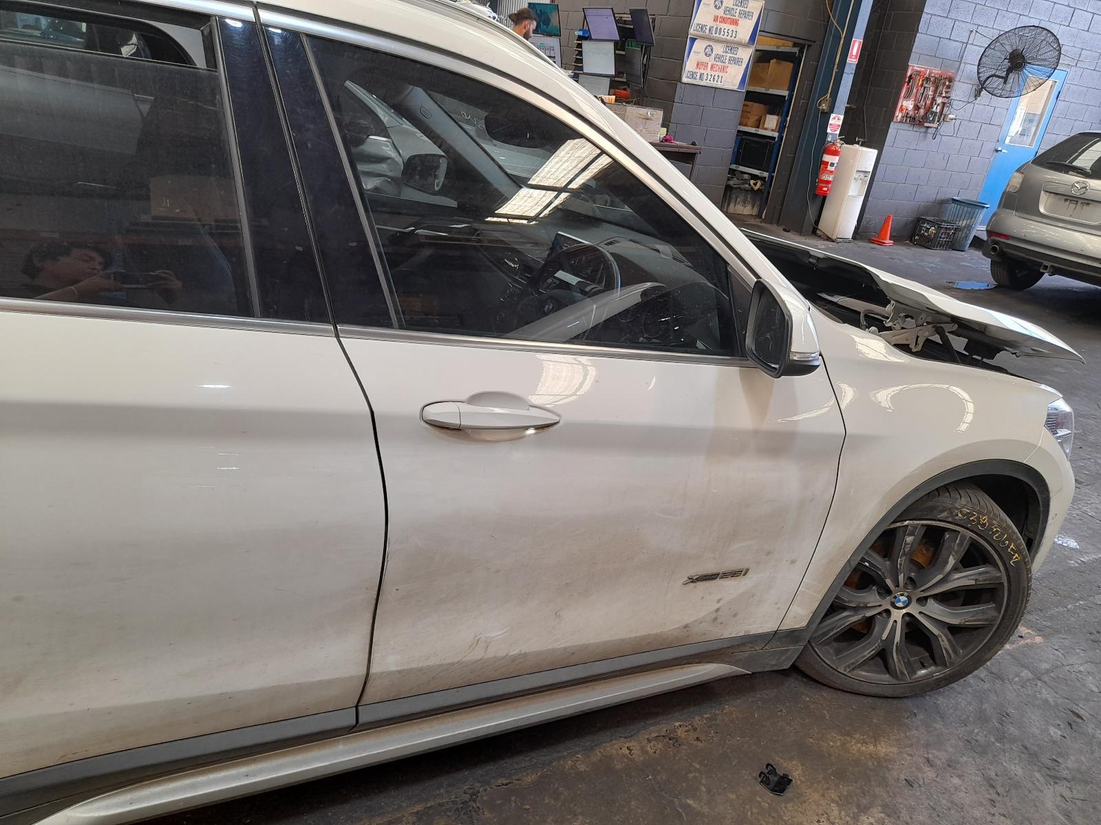 View Auto part Right Front Door Bmw X1 2015