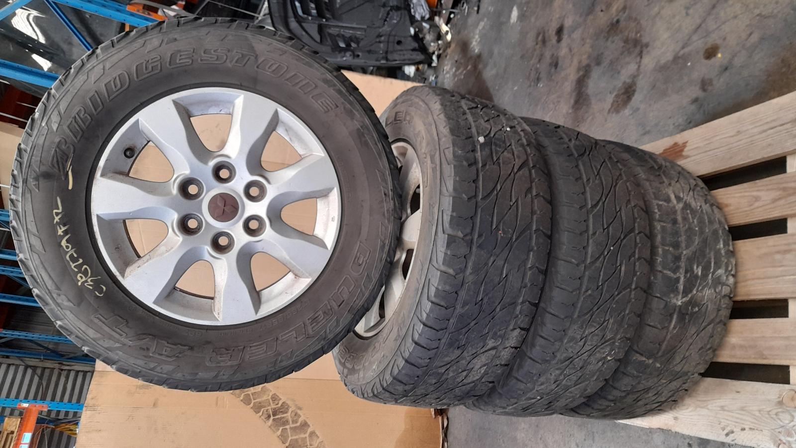 View Auto part Wheel Mag Mitsubishi Pajero 2012