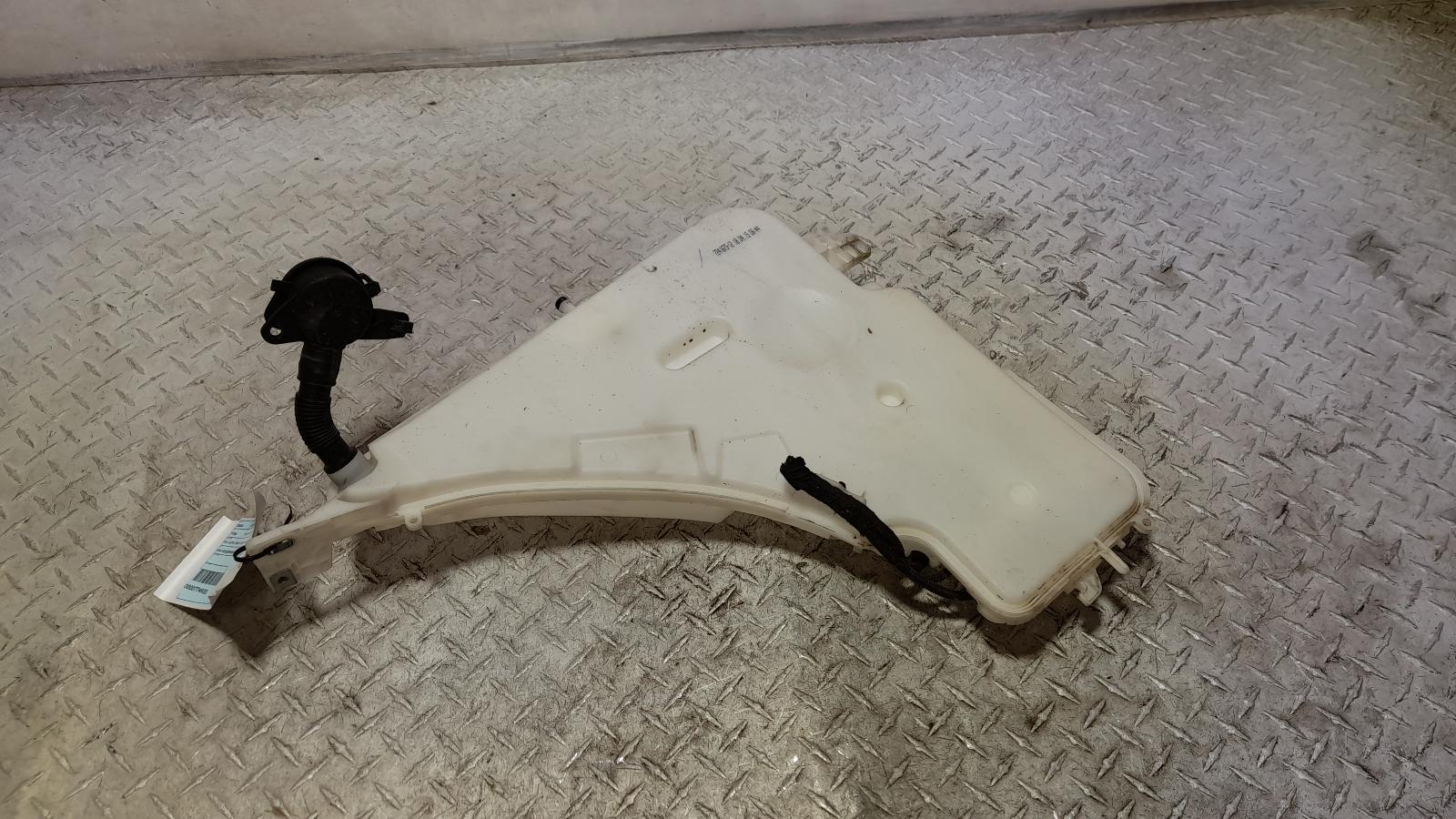 View Auto part Washer Bottle Bmw 1 Series 2015