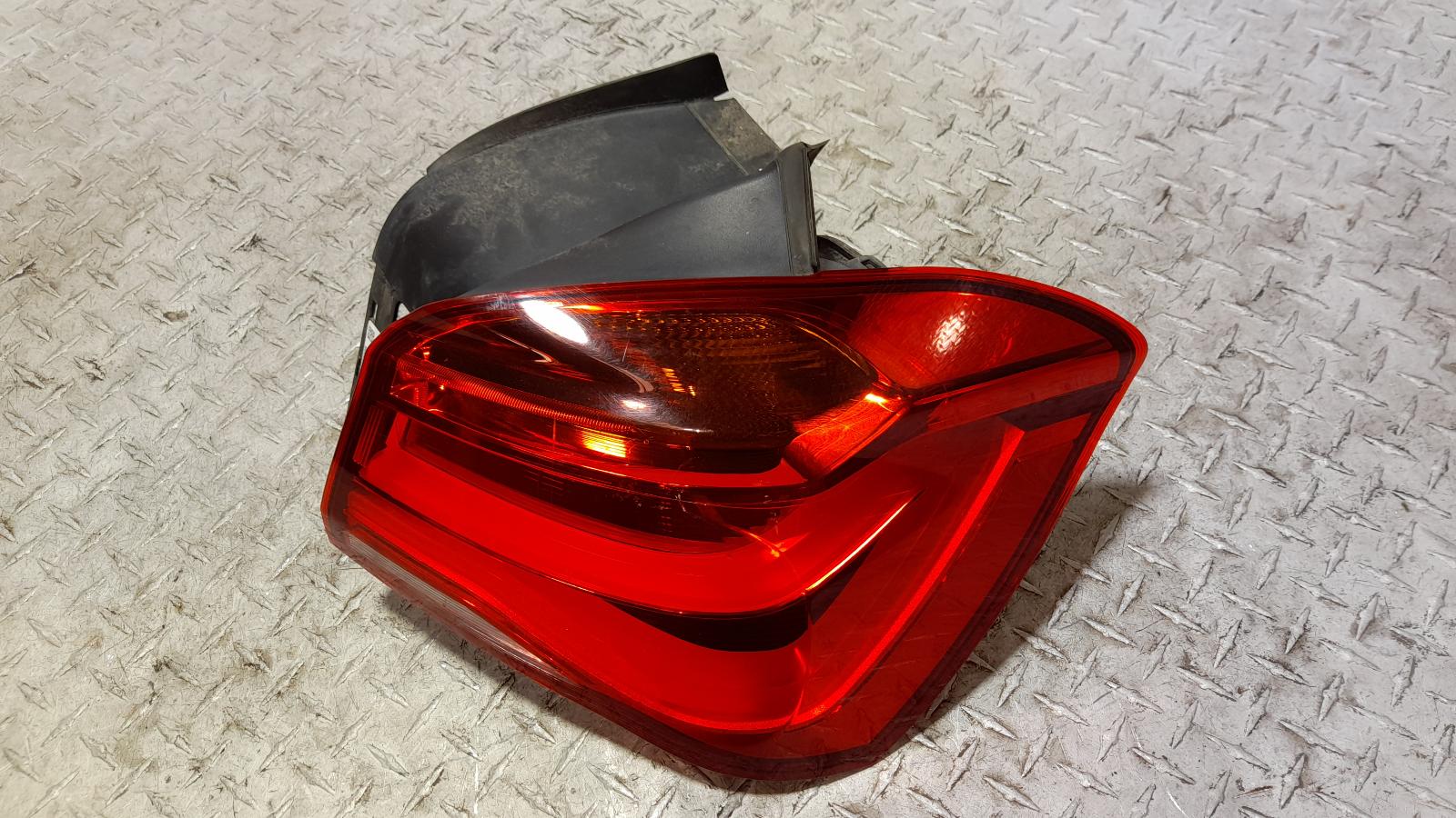 View Auto part Right Taillight Bmw 1 Series 2015