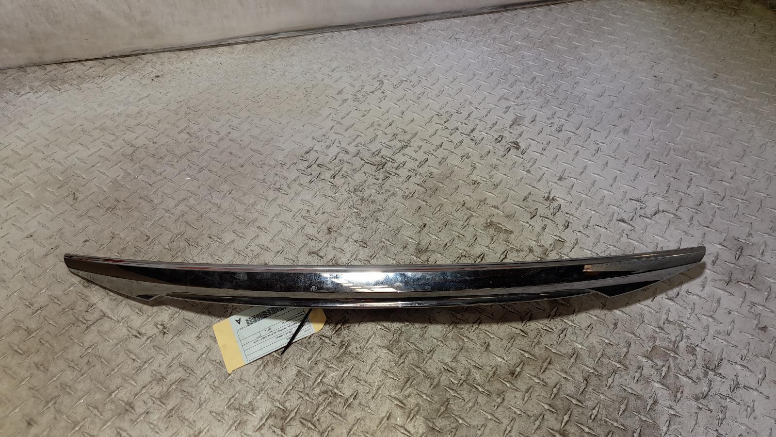 View Auto part Rear Garnish Toyota Yaris 2016