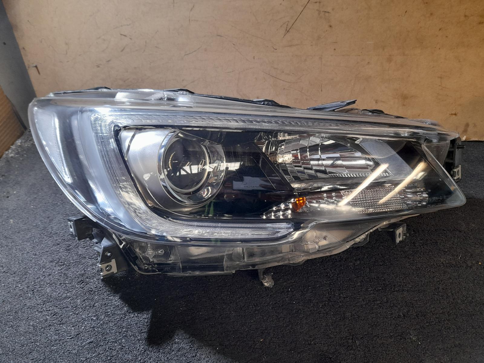 View Auto part Right Headlamp Subaru Outback 2018