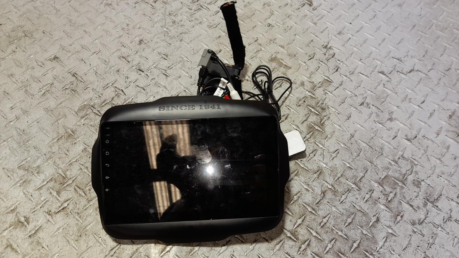 View Auto part Radio/Cd/Dvd/Sat/Tv Jeep Renegade 2015