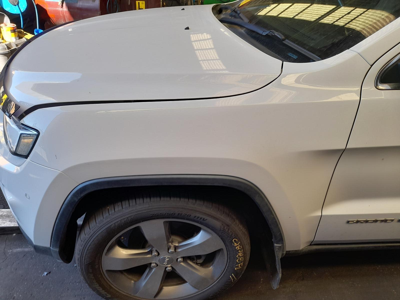 View Auto part Left Guard Jeep Grandcherokee 2014