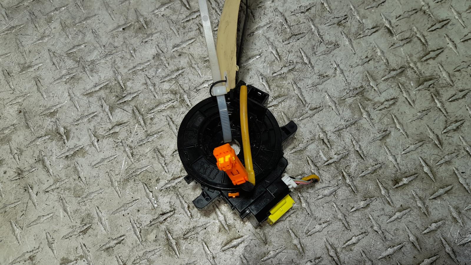 View Auto part Airbag Module/Sensor Toyota Yaris 2010