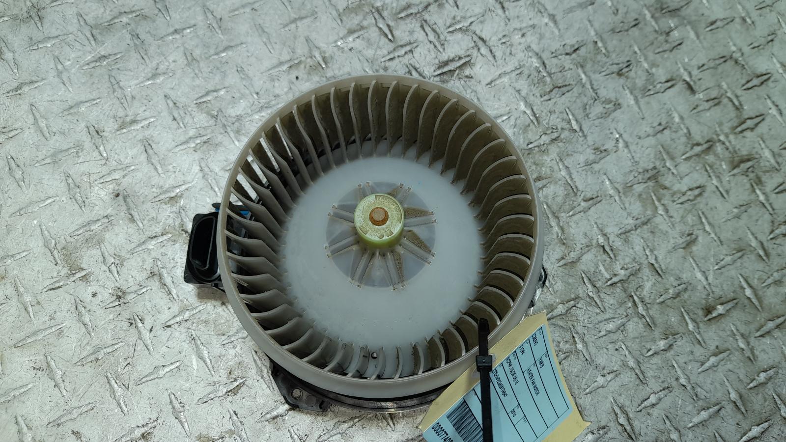 View Auto part Heater Fan Motor Toyota Yaris 2010