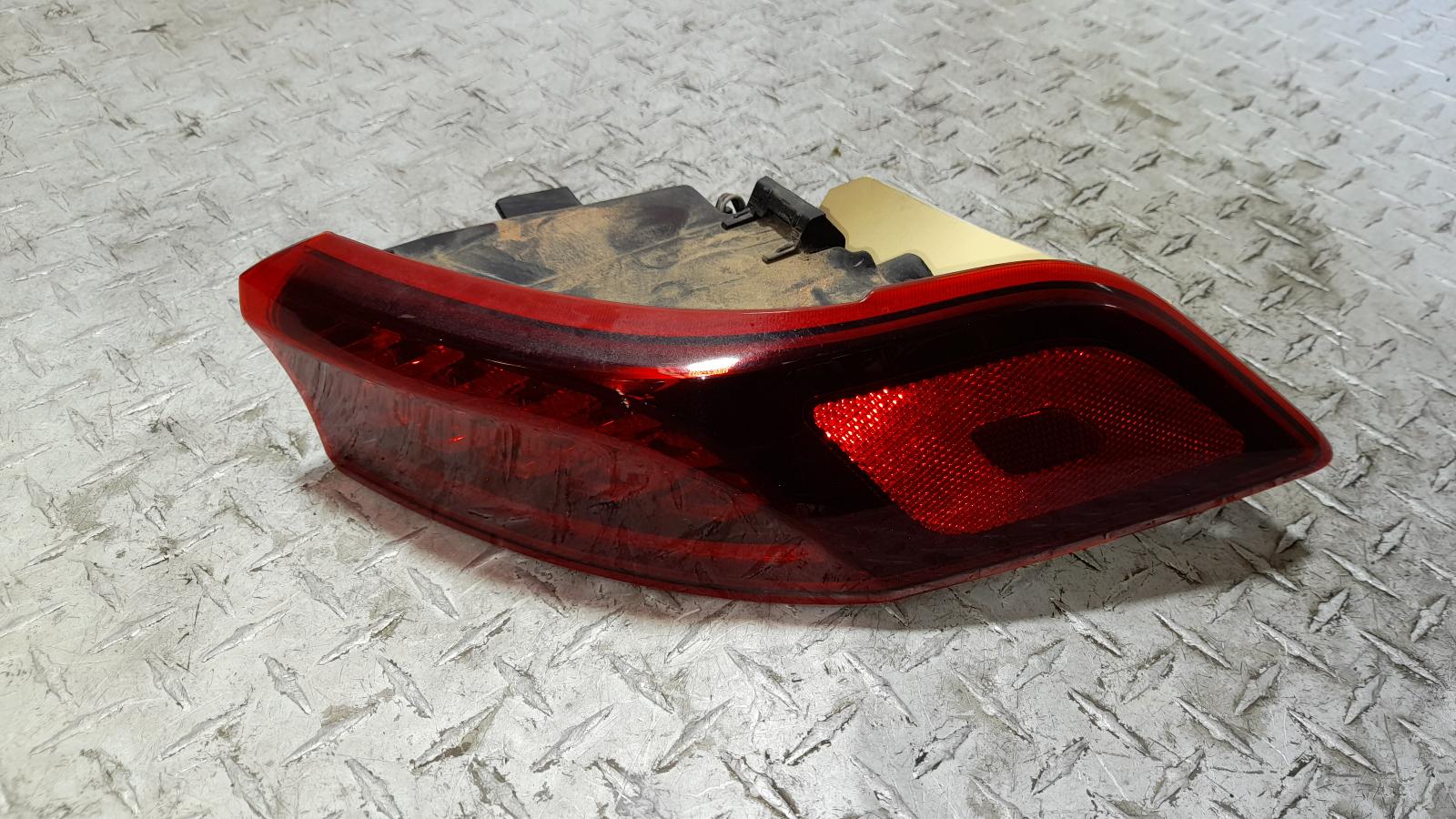 View Auto part Right Taillight Kia Carnival/grand Carnival 2022