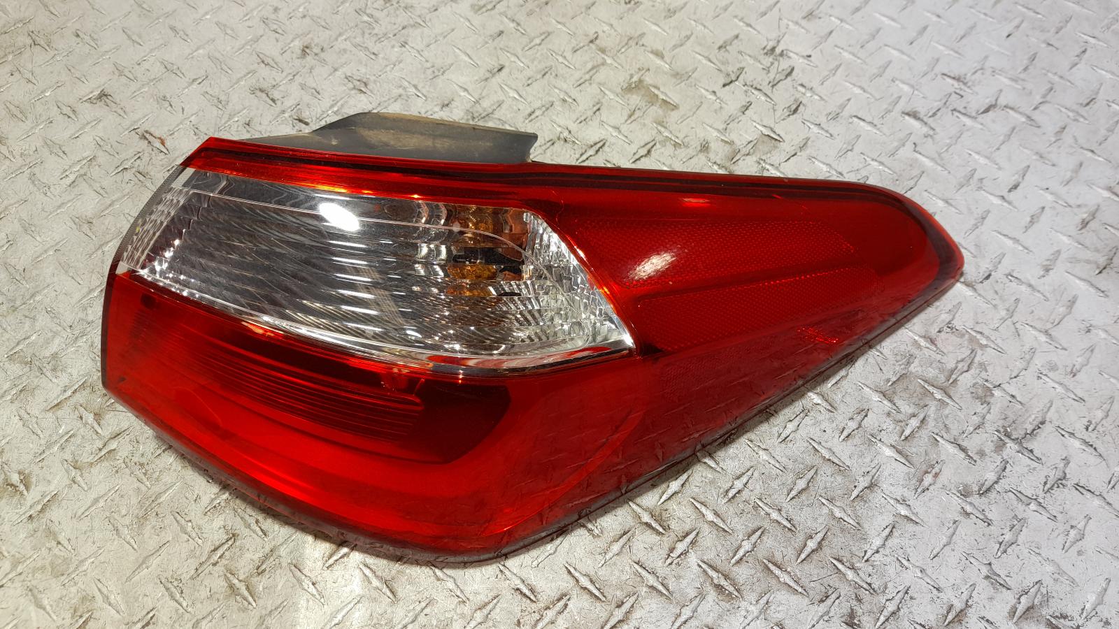 View Auto part Right Taillight Kia Cerato 2014