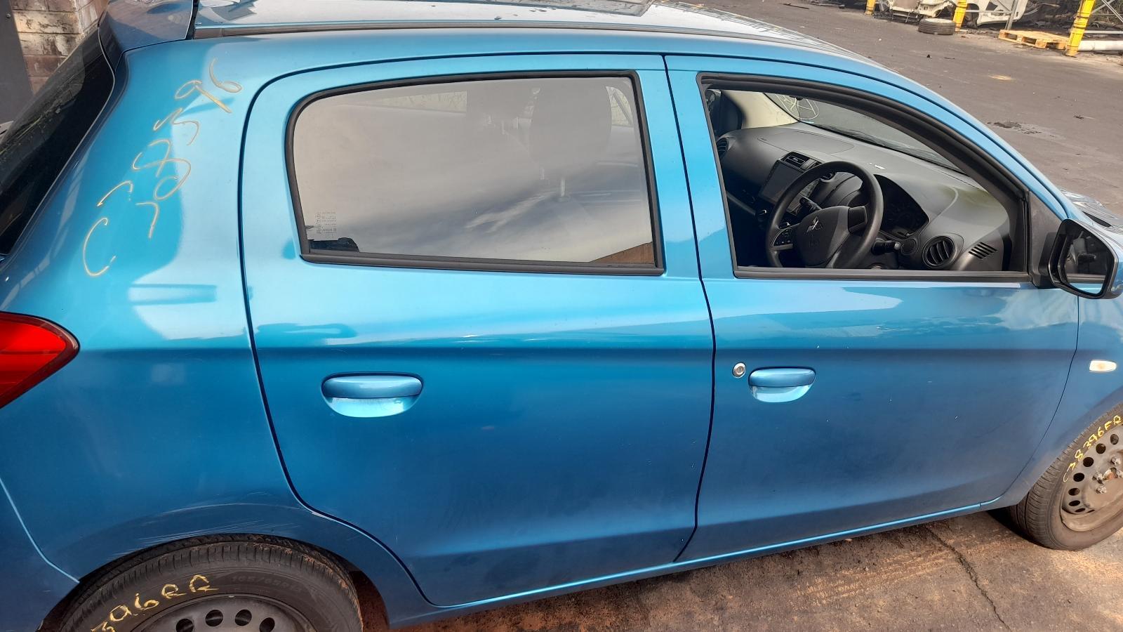 View Auto part Right Rear Door Sliding Mitsubishi Mirage 2016