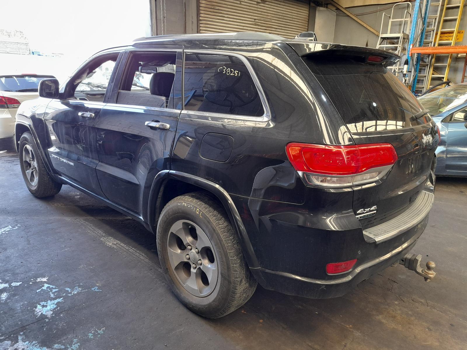 View Auto part Trans/Gearbox Jeep Grandcherokee 2015