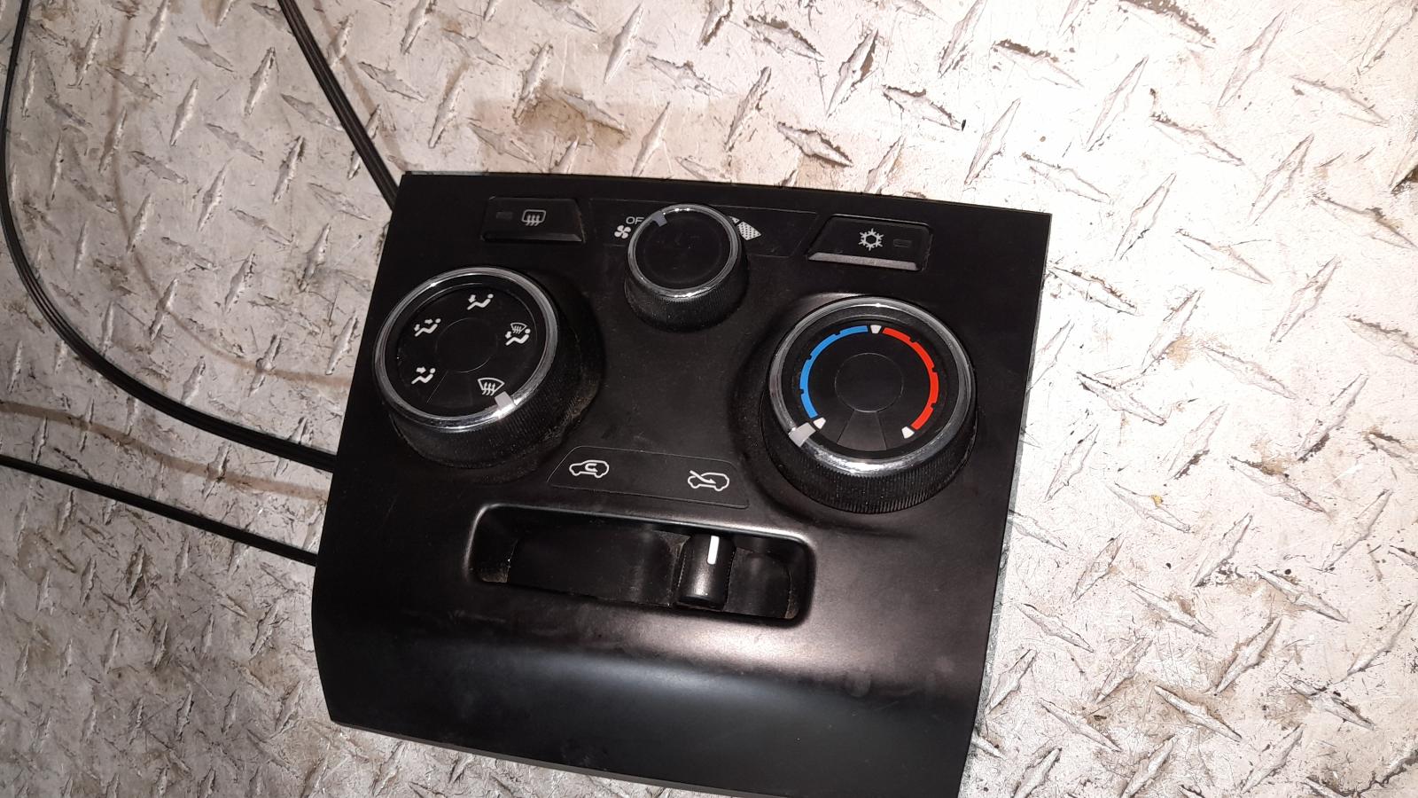 View Auto part Heater/Ac Controls Isuzu Dmax 2018