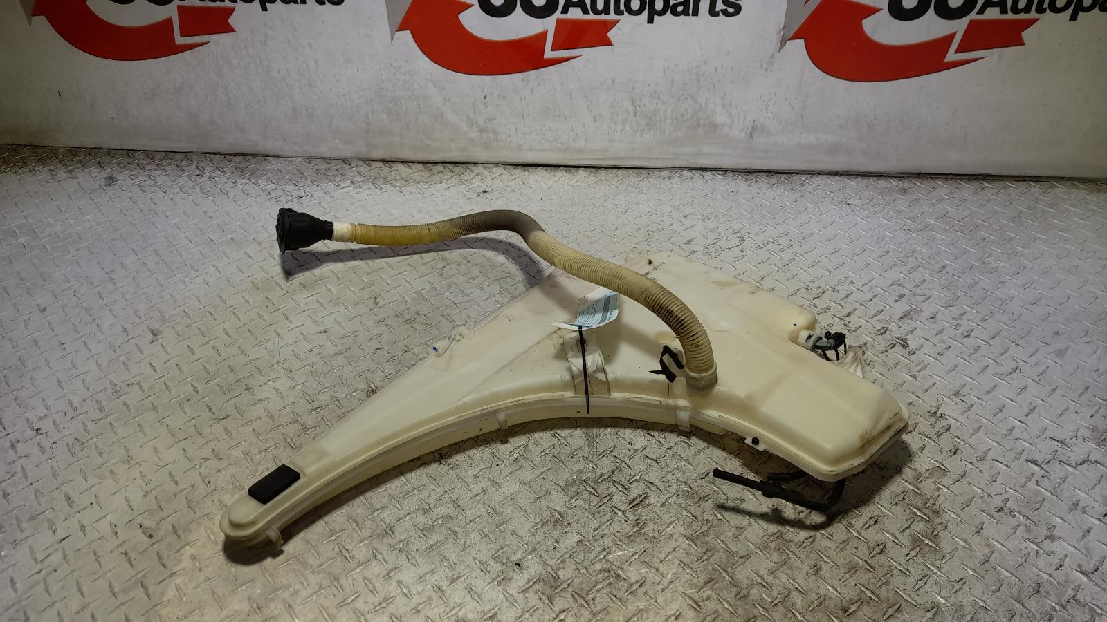 View Auto part Washer Bottle Bmw X1 2011