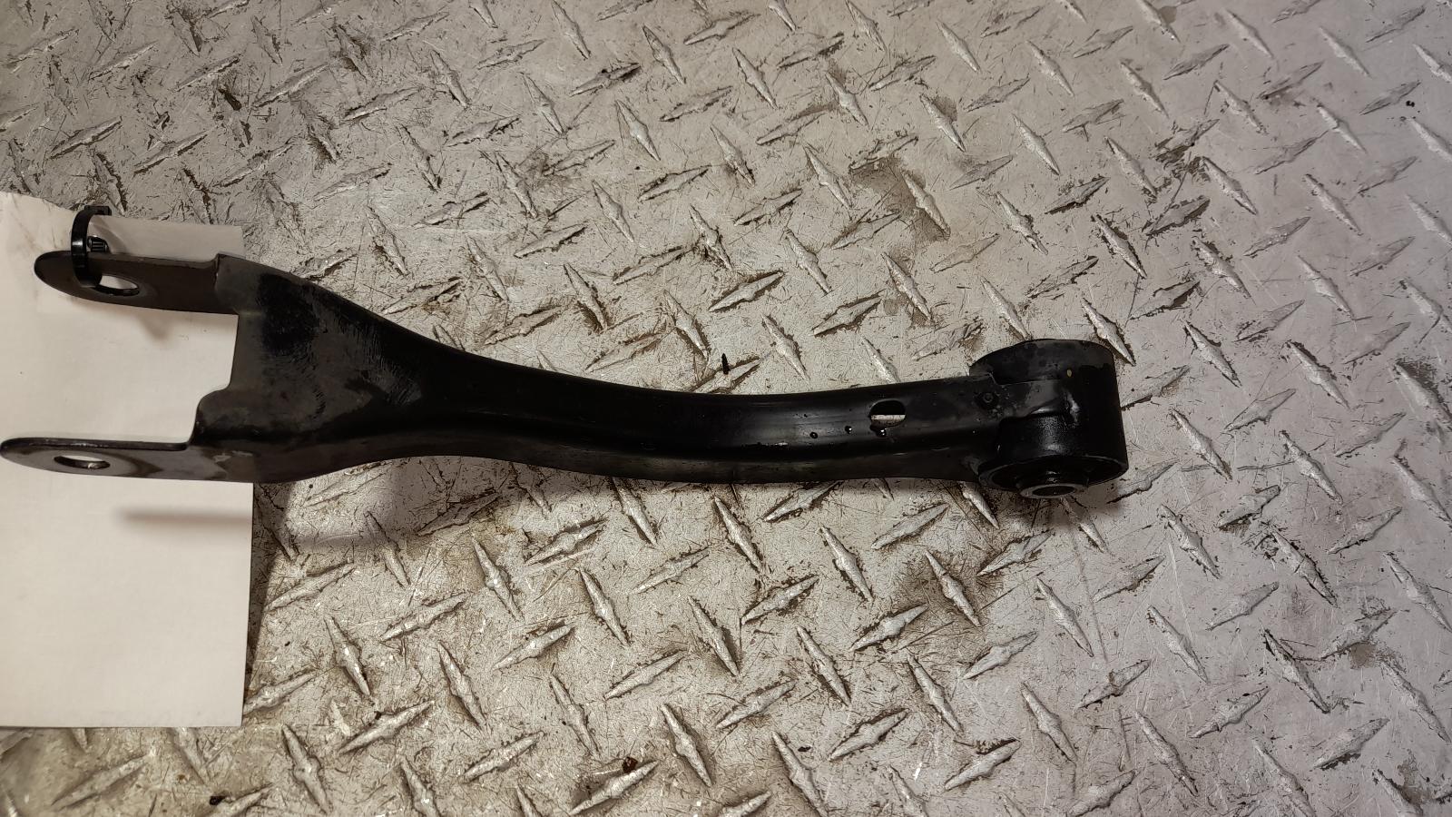 View Auto part Right Rear Trailing Arm Subaru Impreza 2014