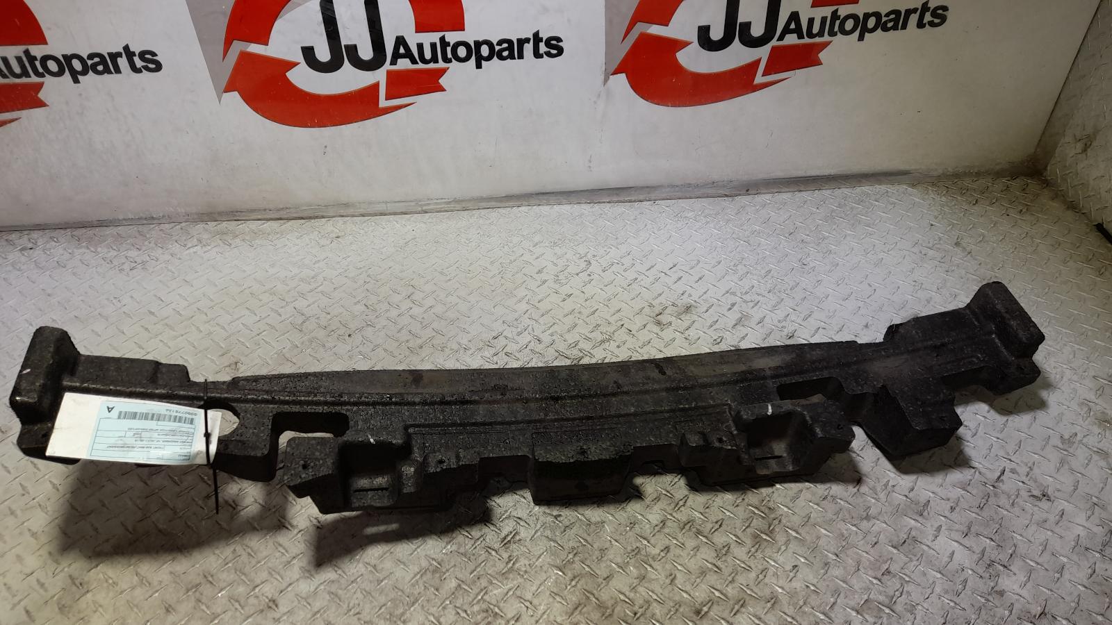 View Auto part F/Bar Reinforc/Brack Hyundai I40 2014