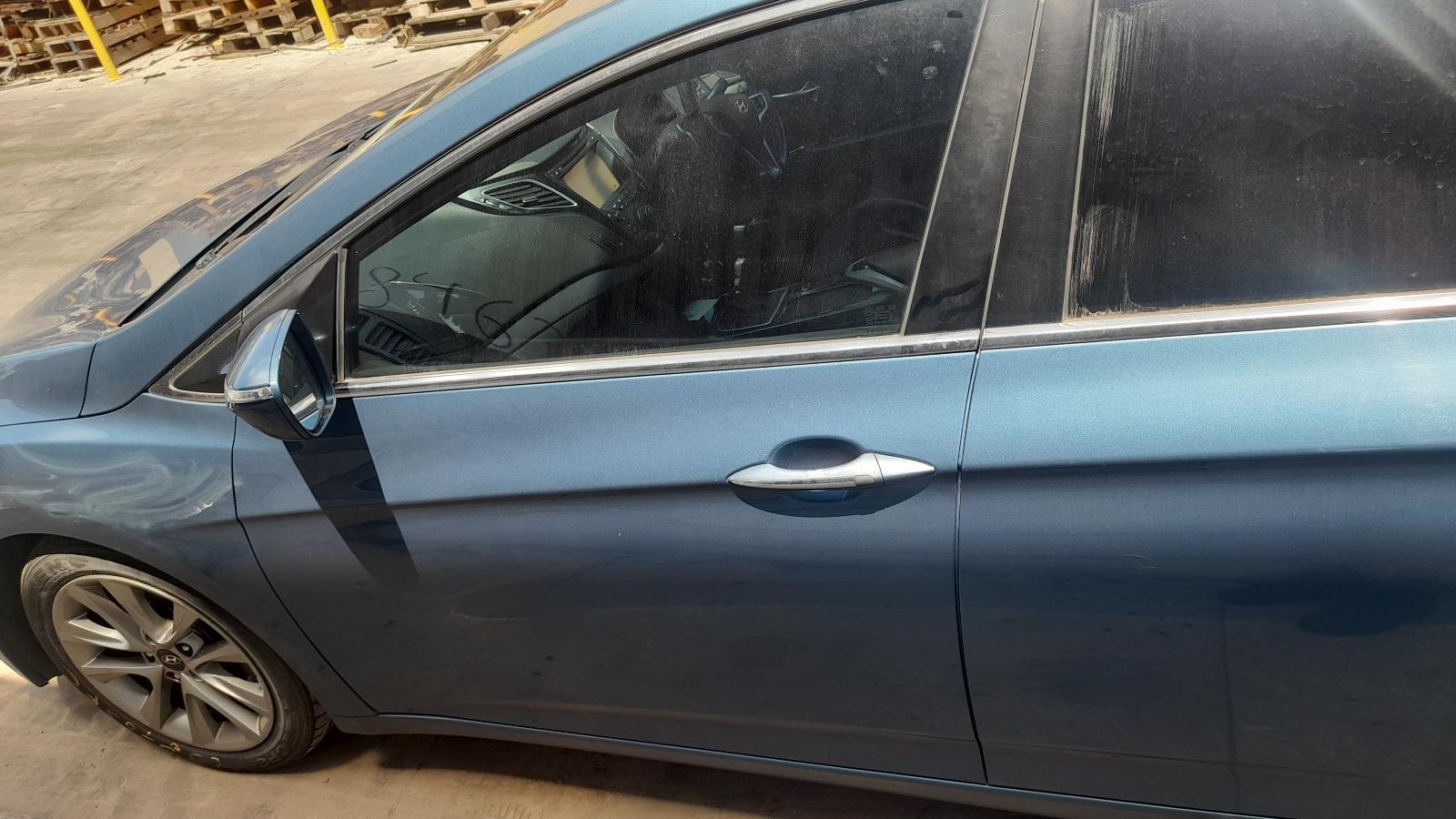 View Auto part Left Front Door Hyundai I40 2014