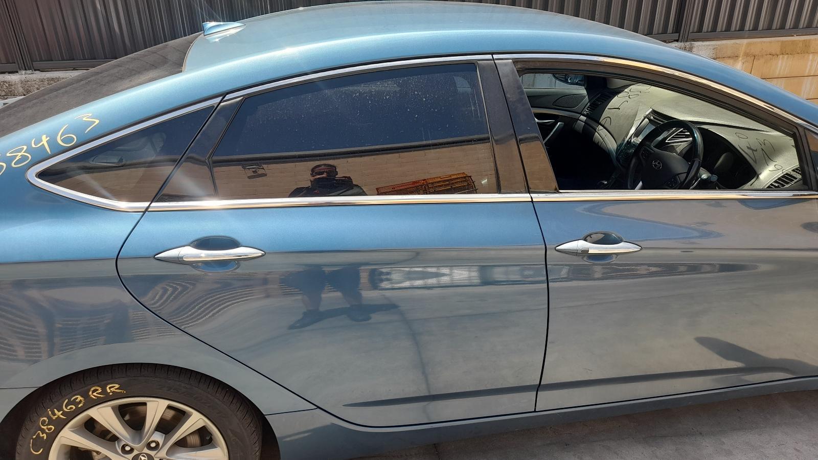 View Auto part Right Rear Door Sliding Hyundai I40 2014