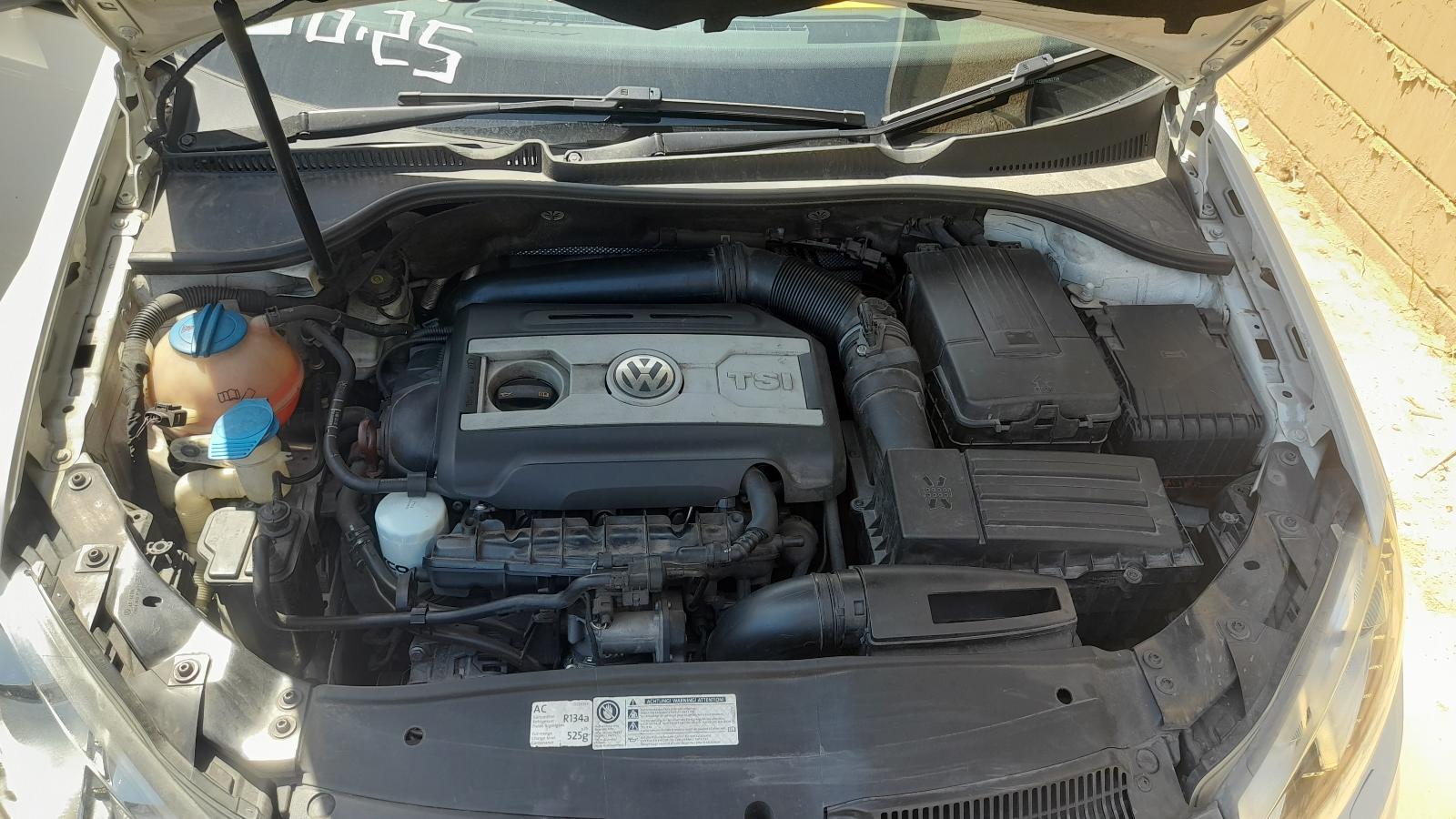 View Auto part Engine Volkswagen Golf 2012