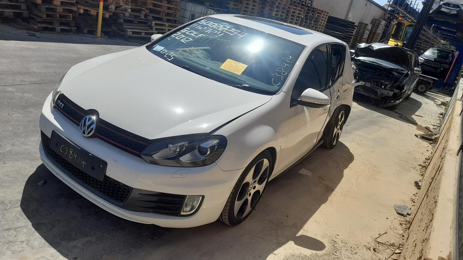 View Auto part Trans/Gearbox Volkswagen Golf 2012