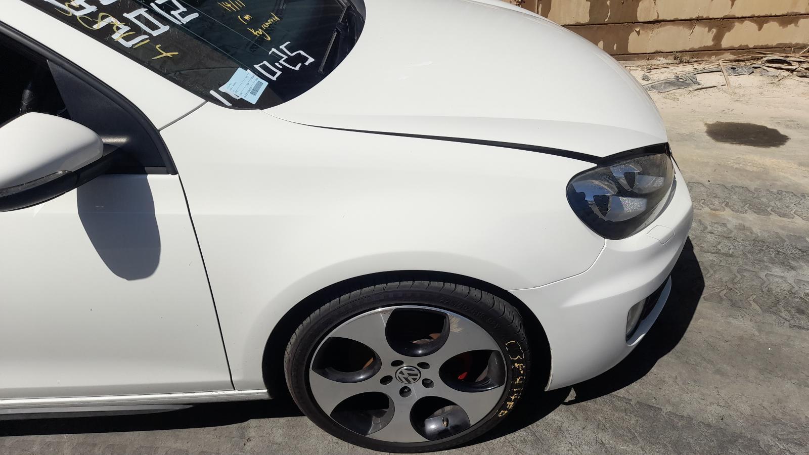 View Auto part Right Guard Volkswagen Golf 2012