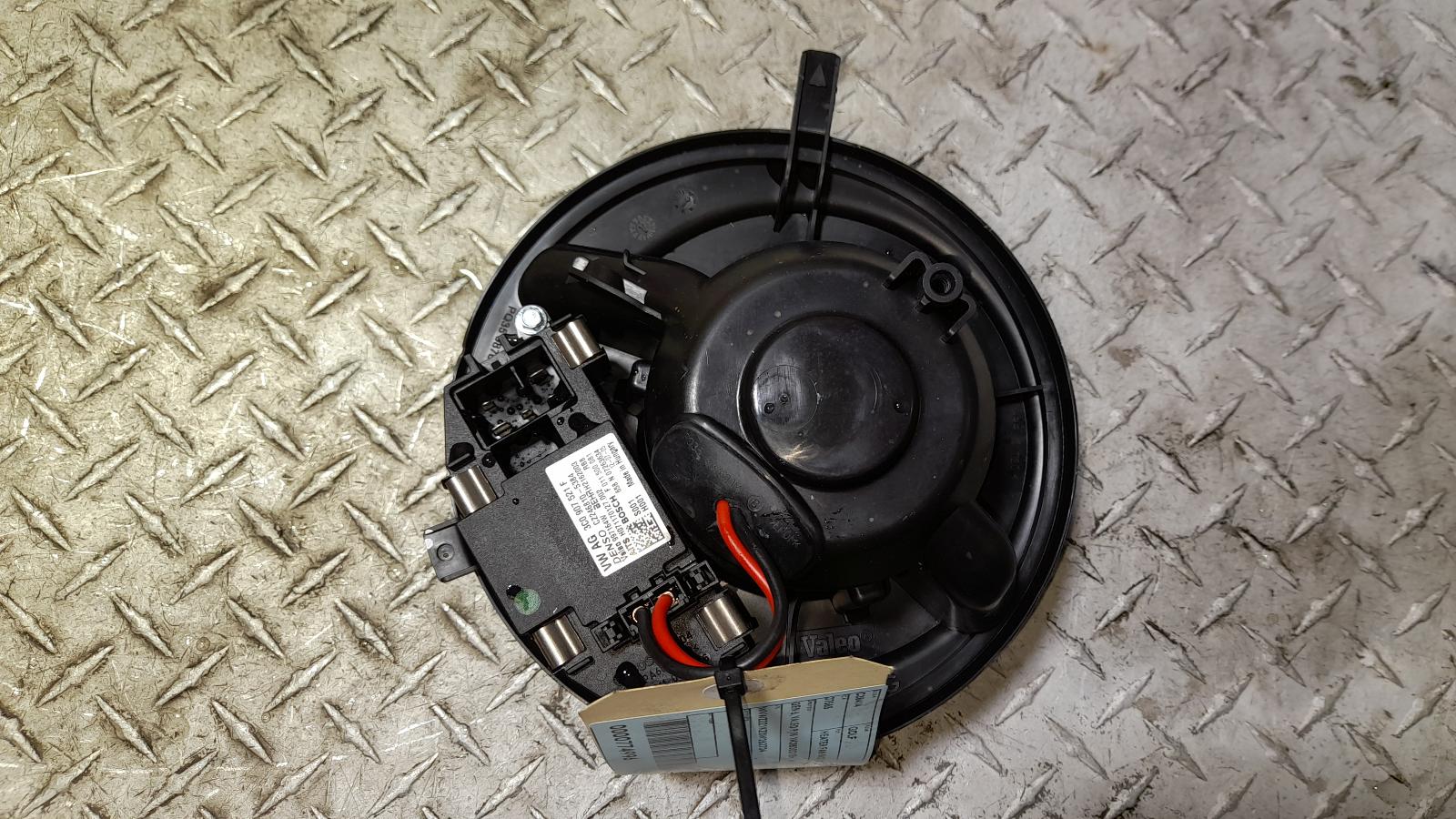 View Auto part Heater Fan Motor Volkswagen Golf 2012