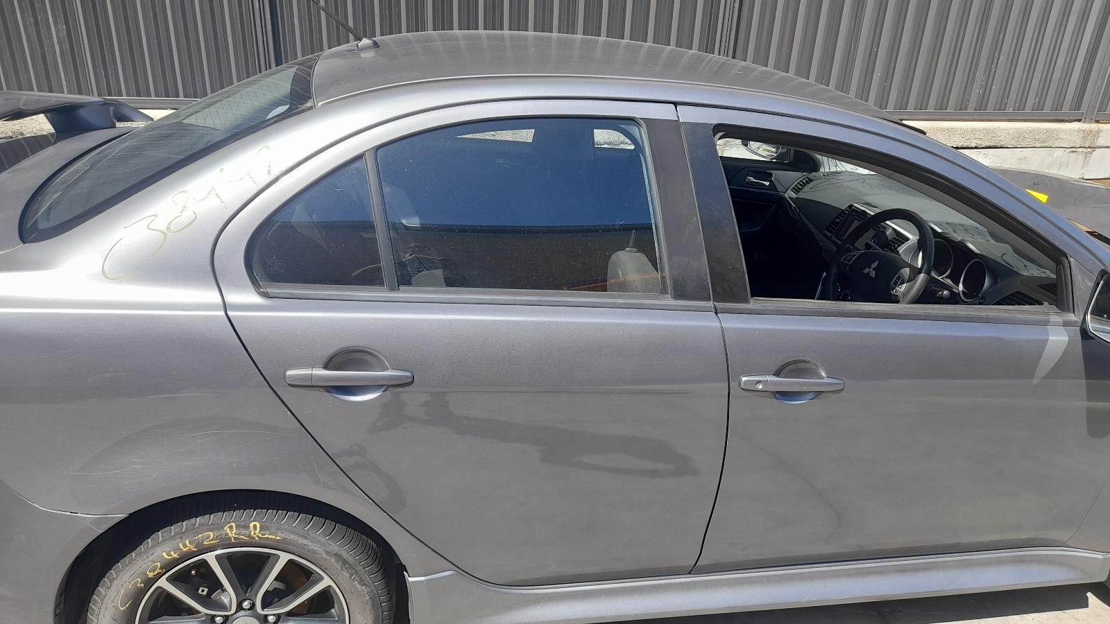 View Auto part Right Rear Door Sliding Mitsubishi Lancer 2016