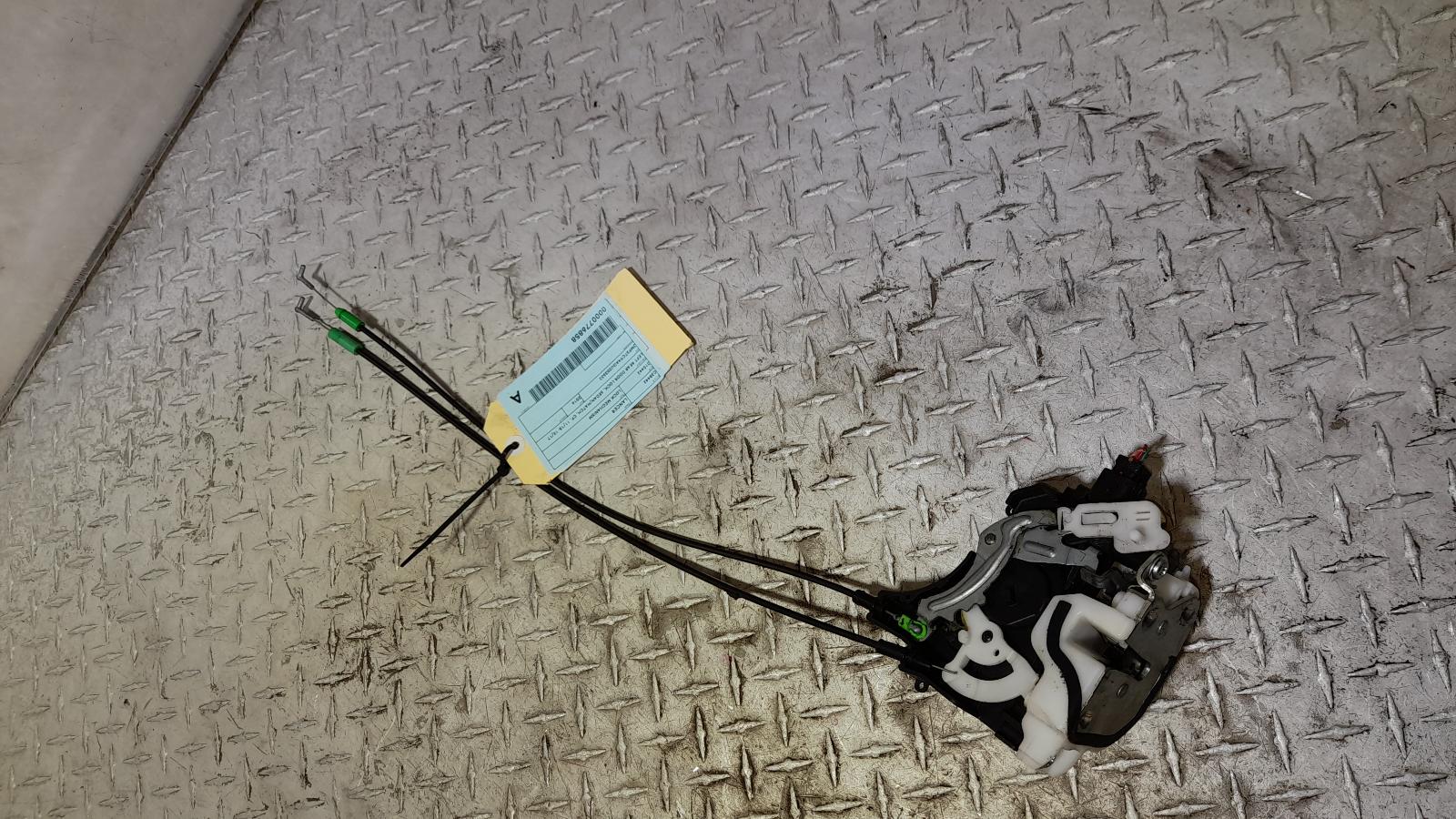 View Auto part Door/Boot/Gate Lock Mitsubishi Lancer 2016