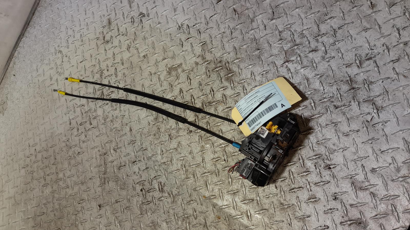 View Auto part Door/Boot/Gate Lock Holden Statesman/caprice 2012