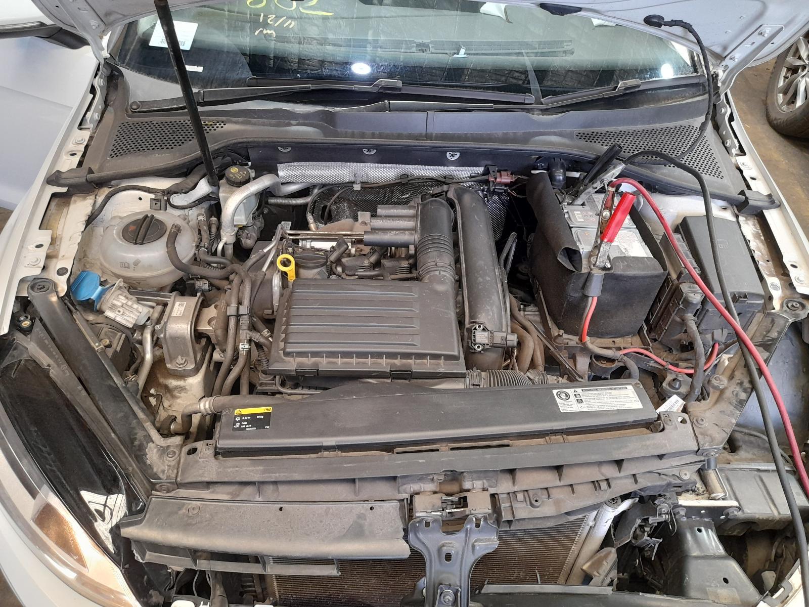 View Auto part Engine Volkswagen Golf 2014