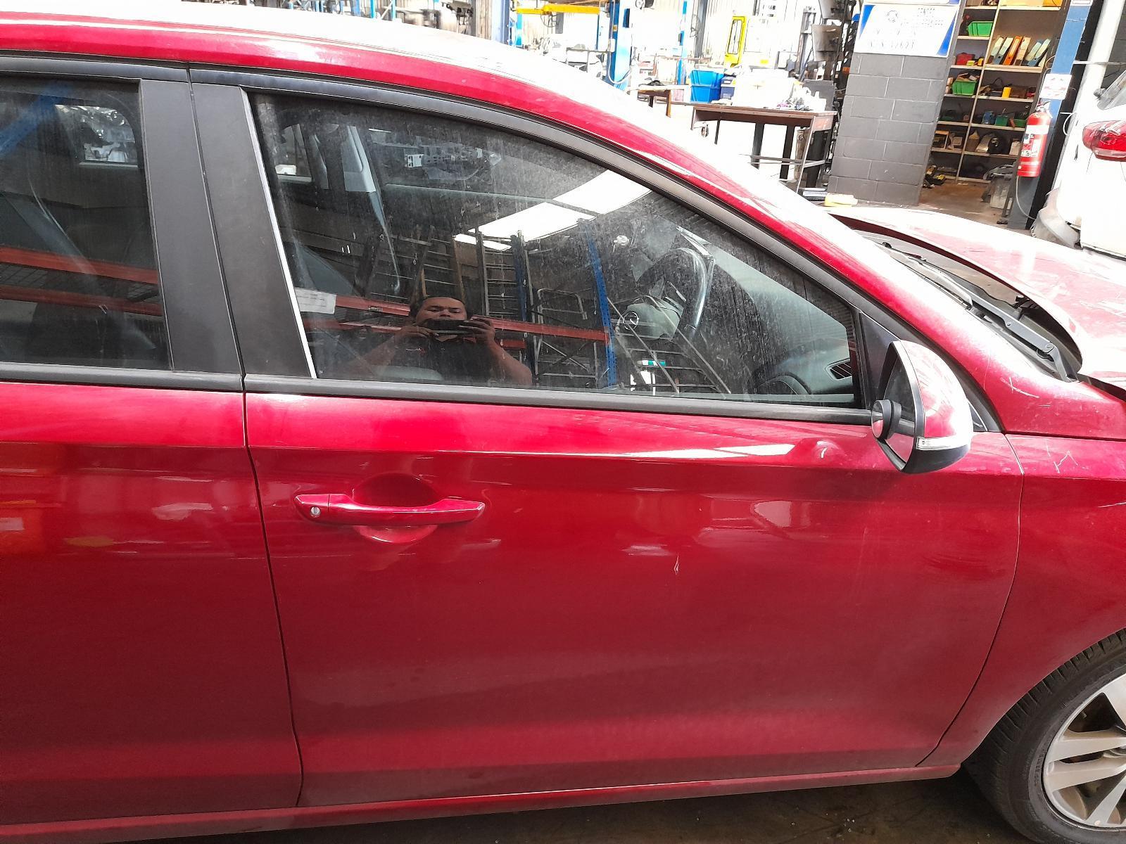 View Auto part Right Front Door Hyundai I30 2018