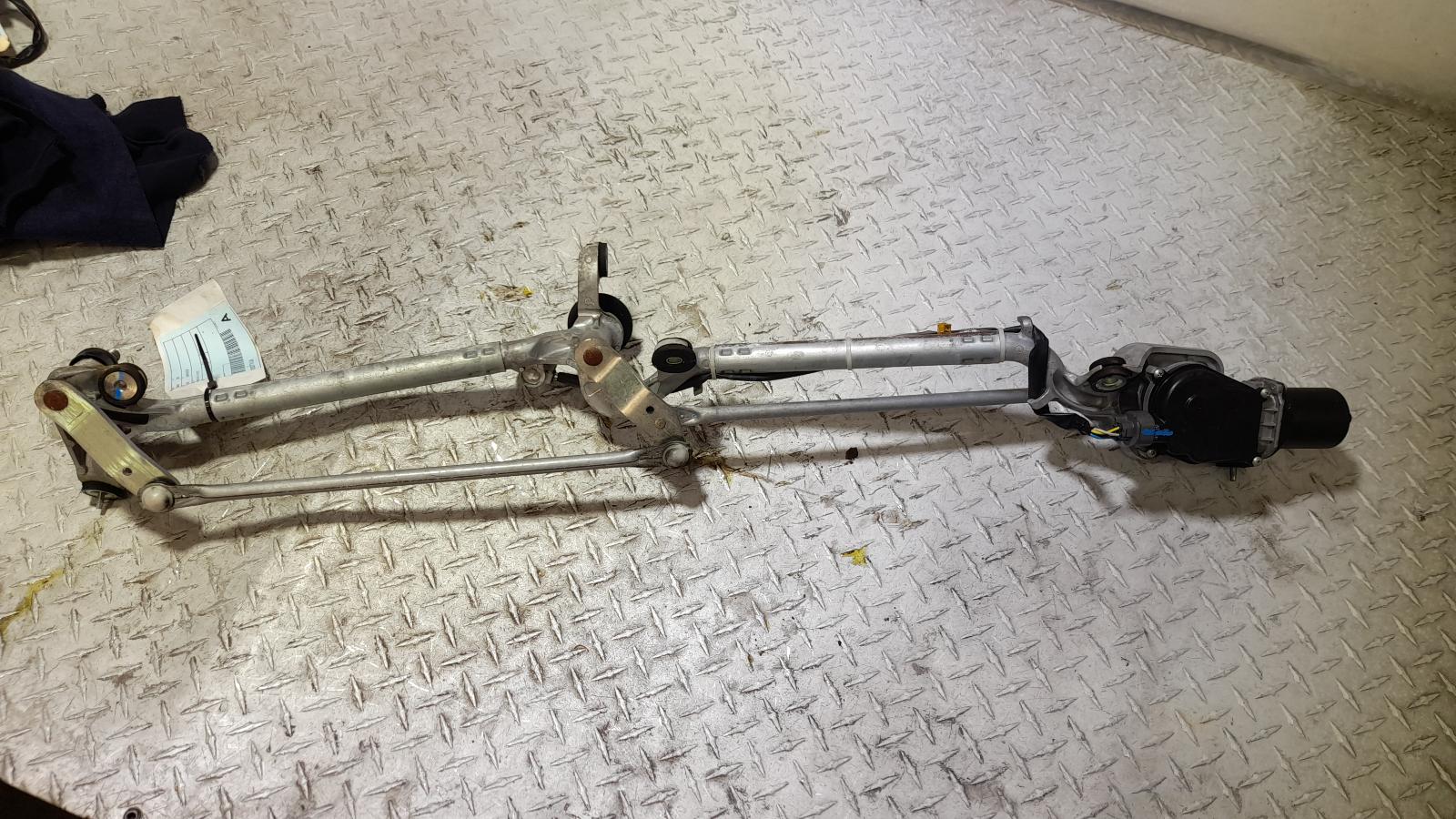 View Auto part Wiper Motor Honda Crv 2015