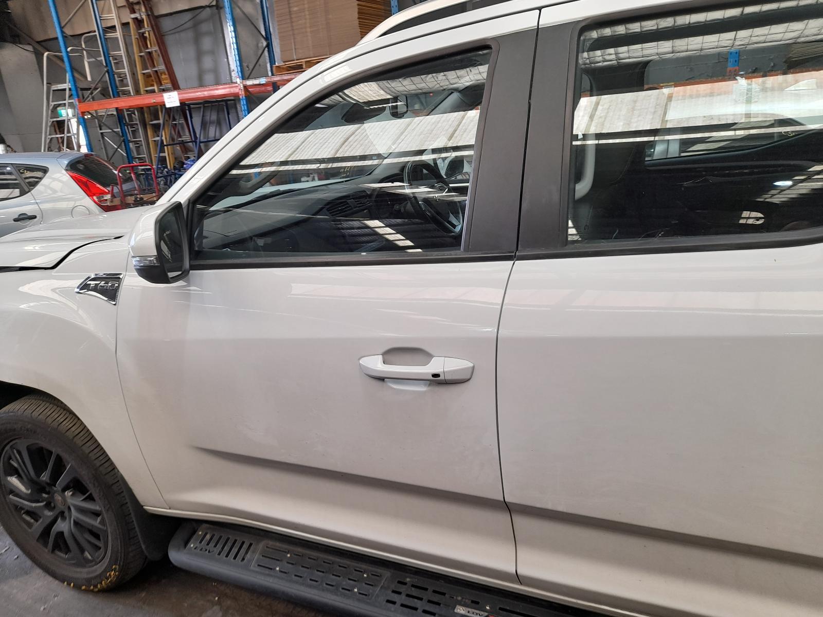 View Auto part Left Front Door Ldv T60 2020