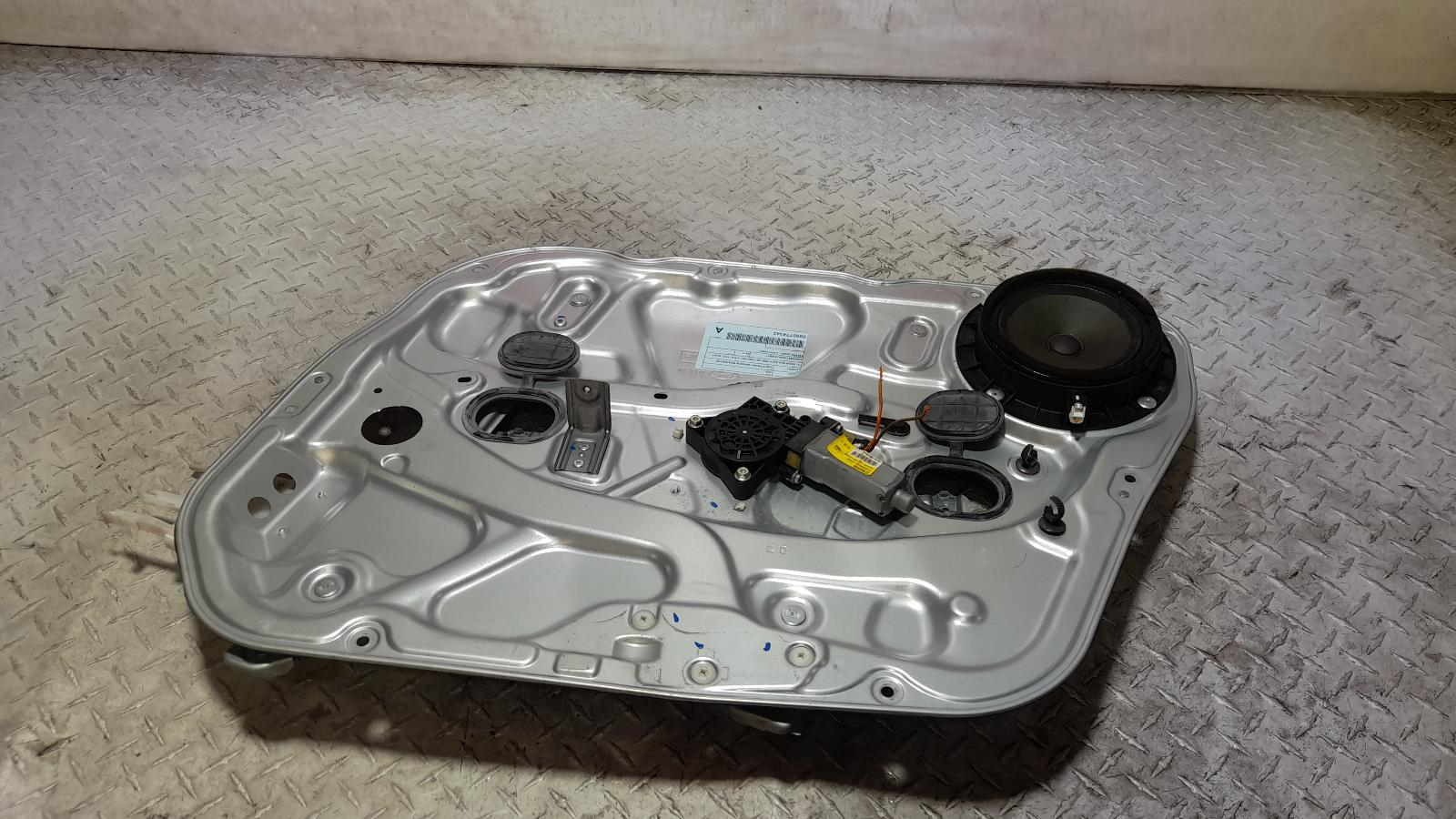 View Auto part Right Front Window Reg/Motor Hyundai I30 2011