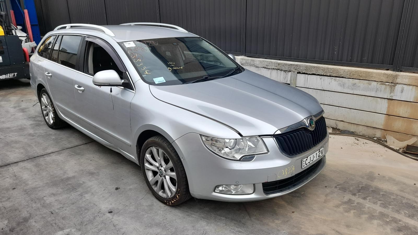 View Auto part Trans/Gearbox Skoda Superb 2012