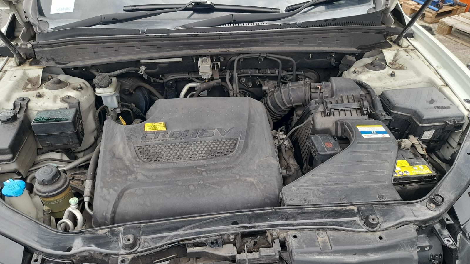 View Auto part Engine Hyundai Santa Fe 2011