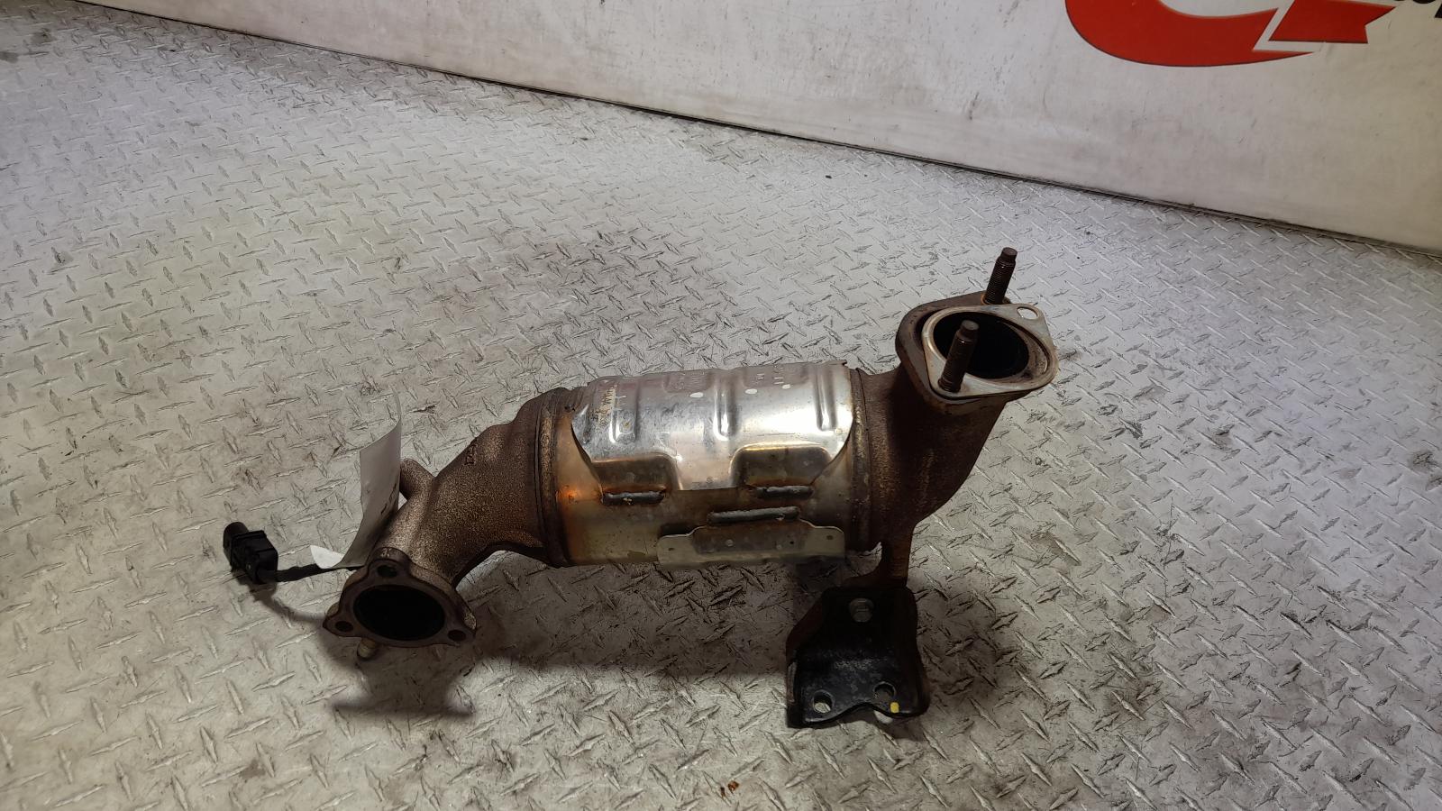 View Auto part Catalytic Converter Hyundai Santa Fe 2011