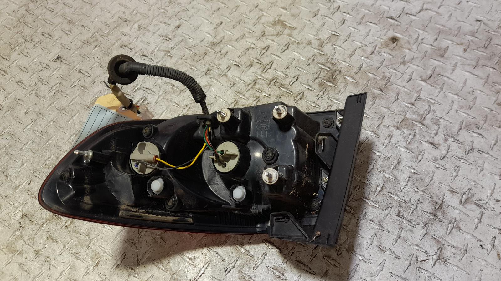 View Auto part Left Taillight Hyundai Santa Fe 2011