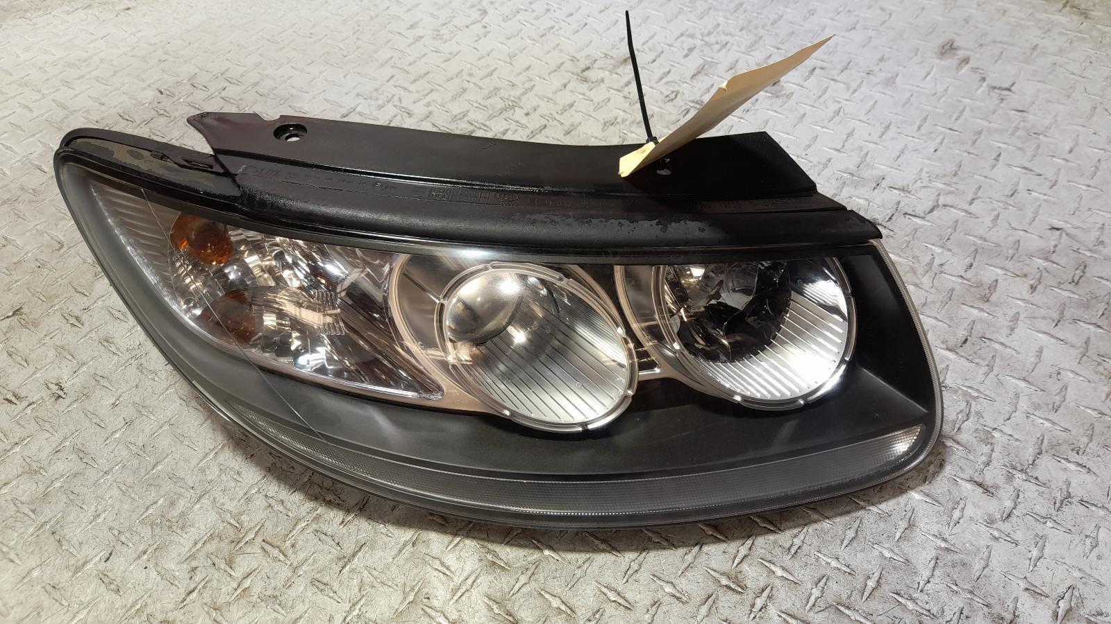 View Auto part Right Headlamp Hyundai Santa Fe 2011