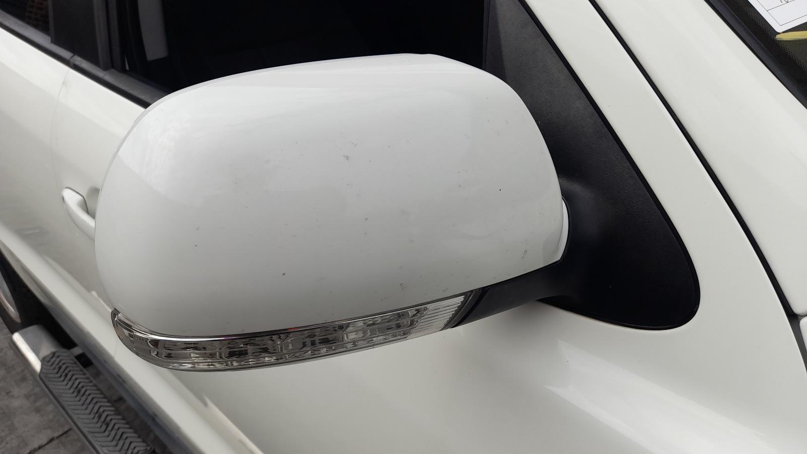 View Auto part Right Door Mirror Hyundai Santa Fe 2011