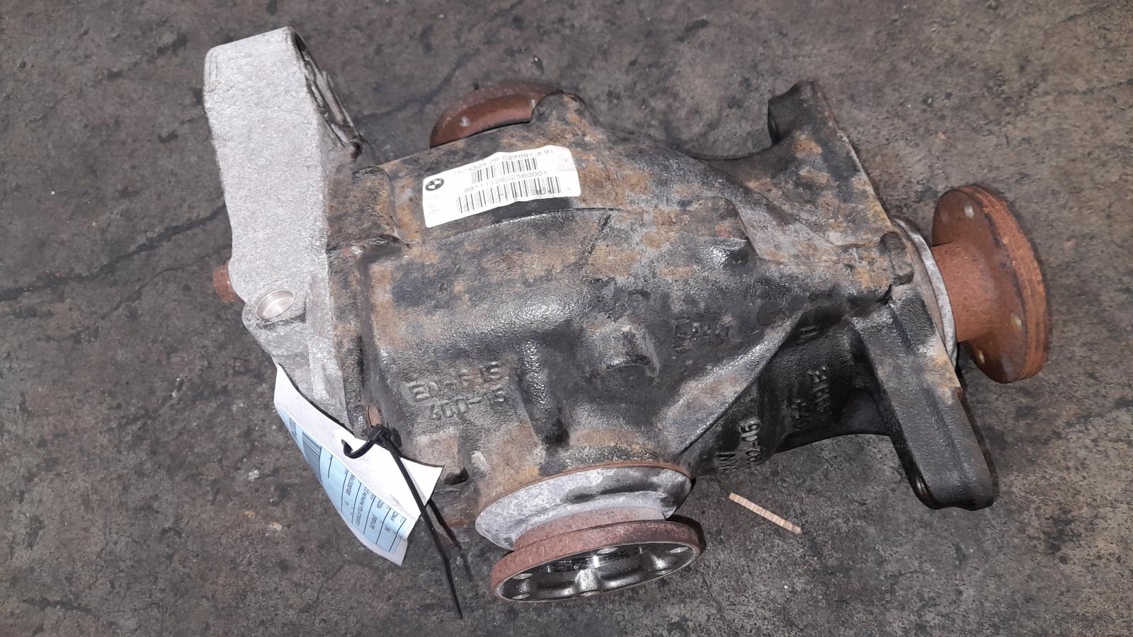 View Auto part Differential Centre Bmw 1 Series 2011