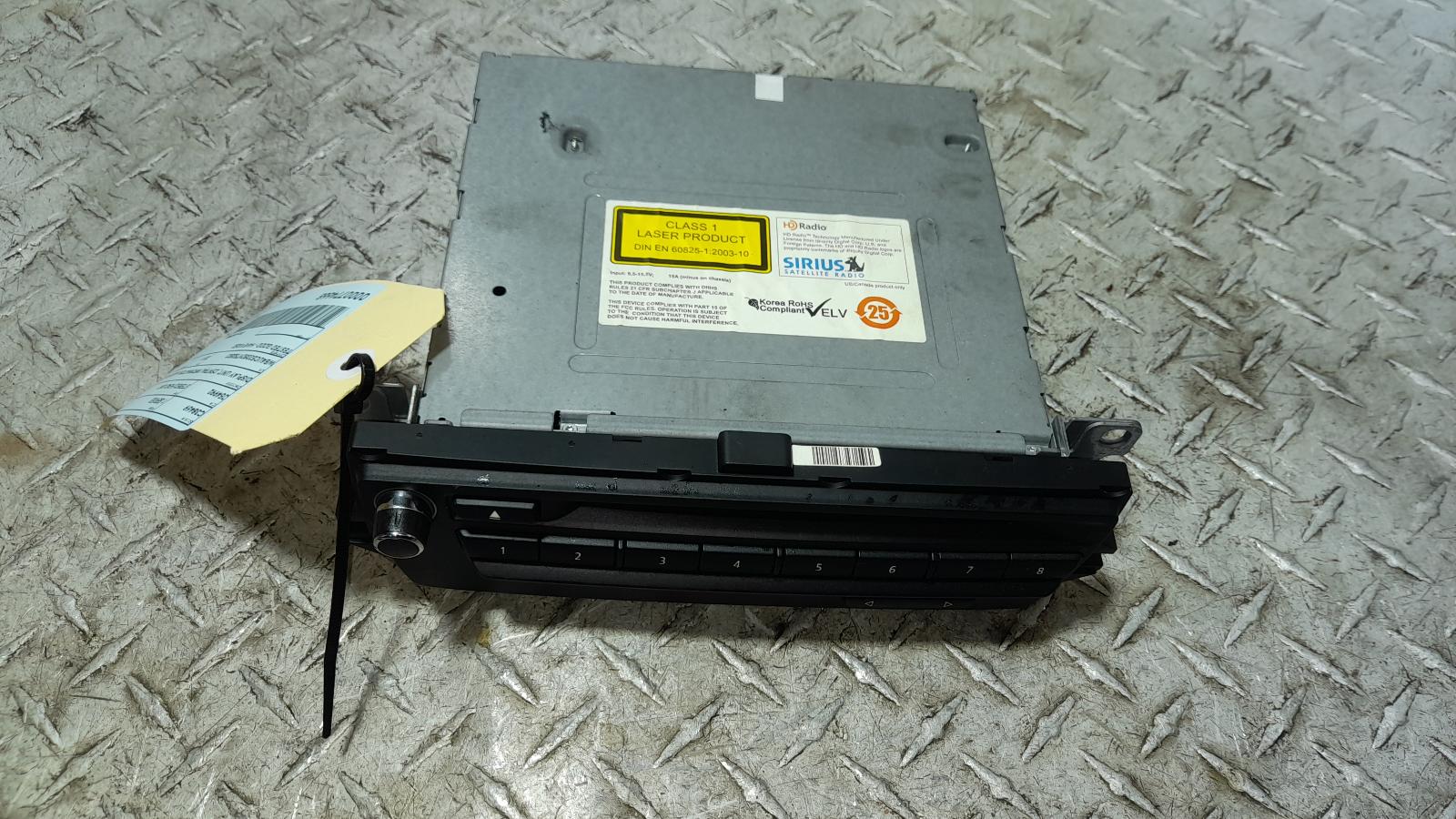 View Auto part Radio/Cd/Dvd/Sat/Tv Bmw 1 Series 2011