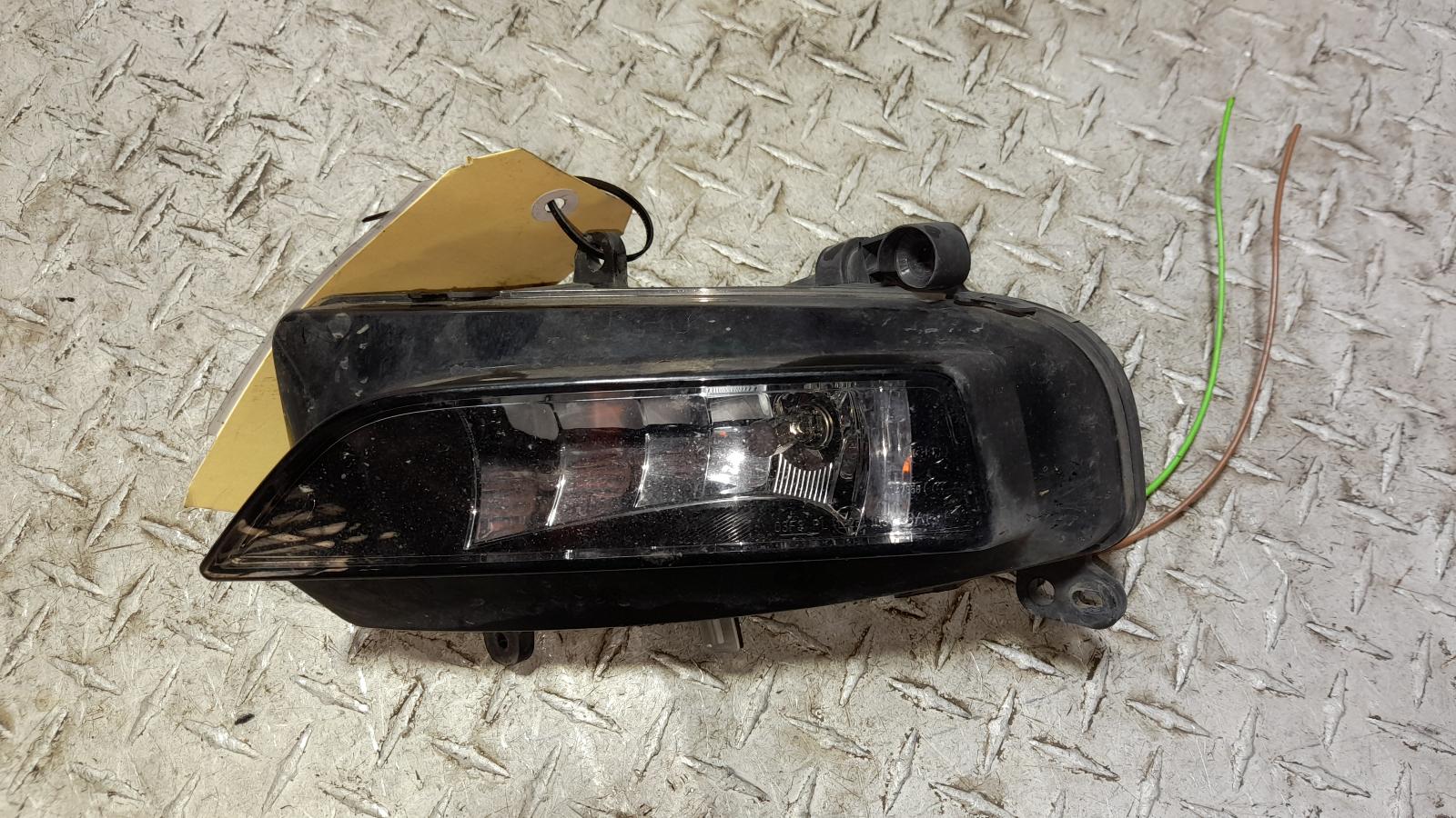 View Auto part Left Indicator/Fog/Side Audi A4 2014