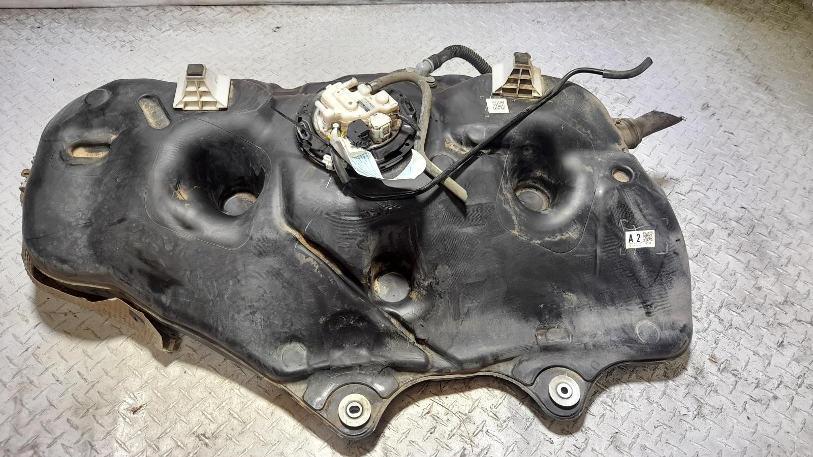 View Auto part Fuel Tank Toyota Camry 2020