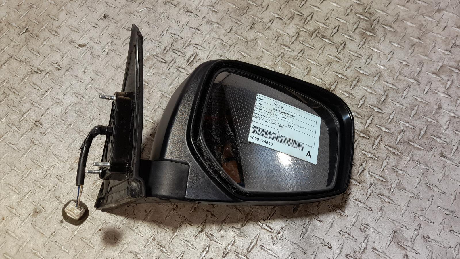 View Auto part Right Door Mirror Mitsubishi Triton 2015