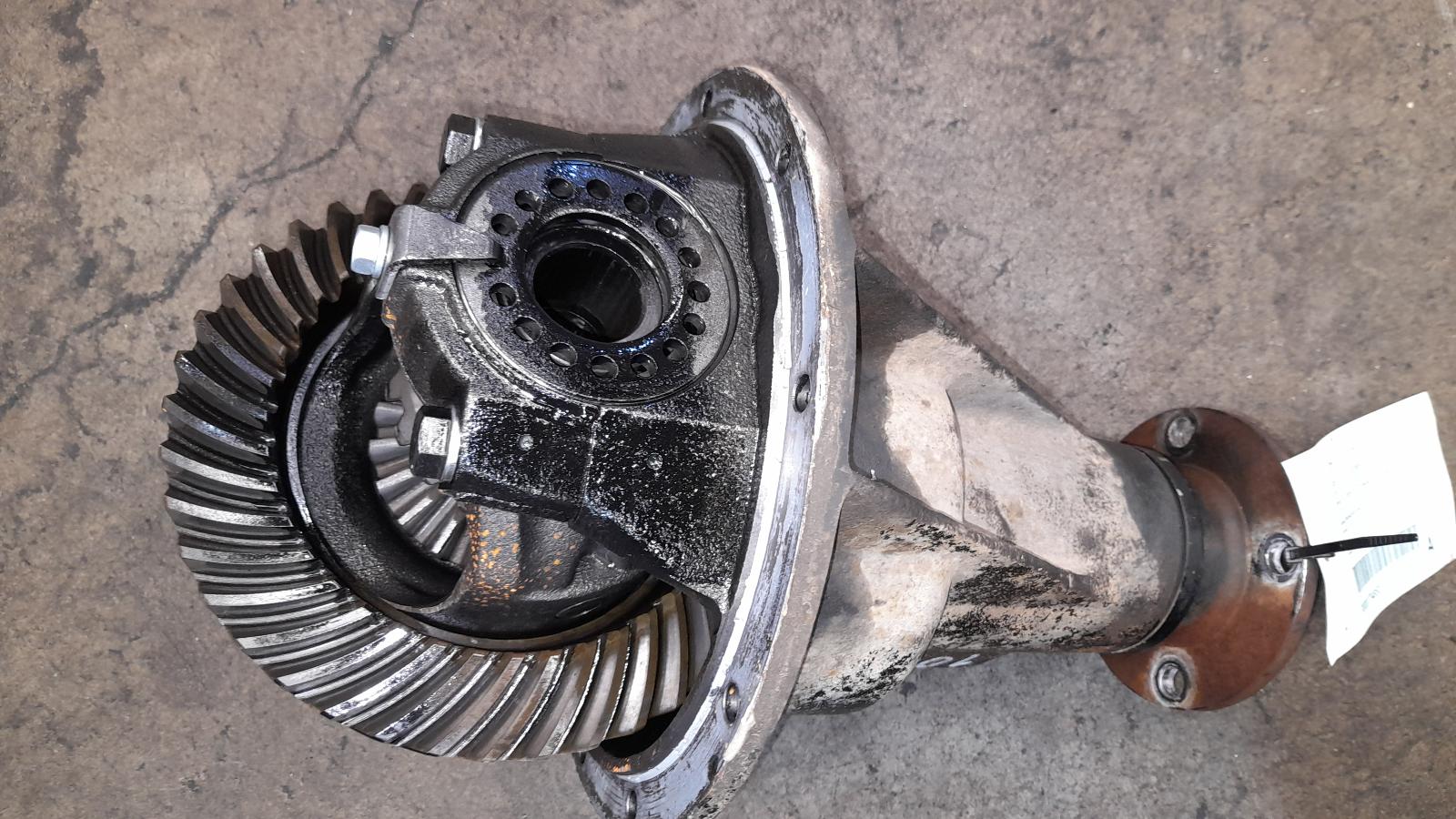 View Auto part Differential Centre Mitsubishi Triton 2015