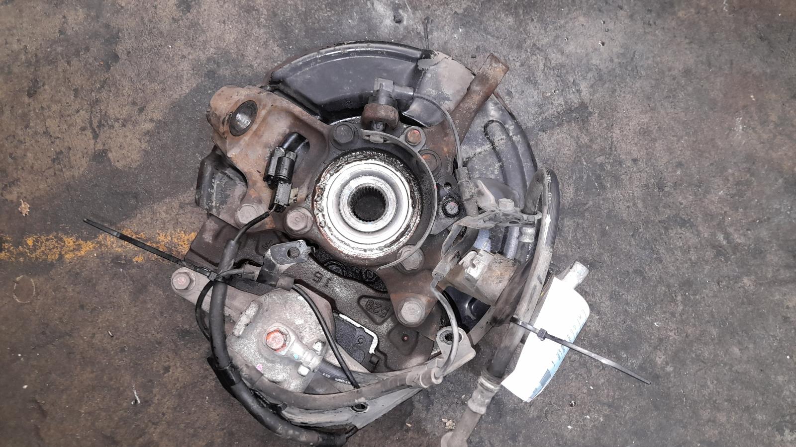 View Auto part Right Front Hub Assembly Mitsubishi Triton 2015