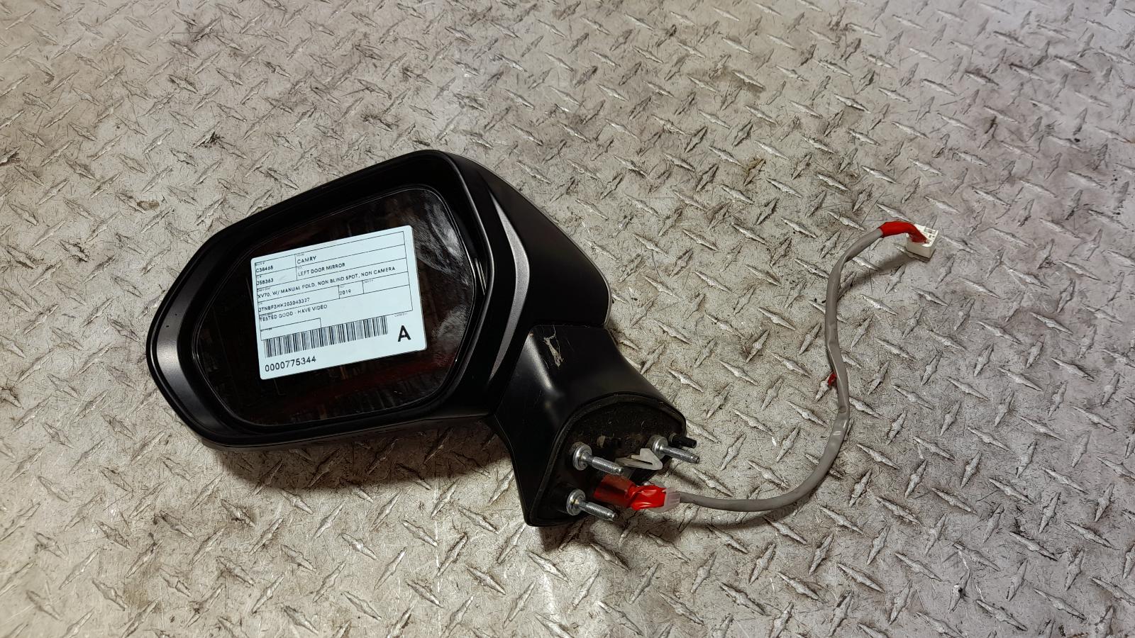 View Auto part Left Door Mirror Toyota Camry 2019