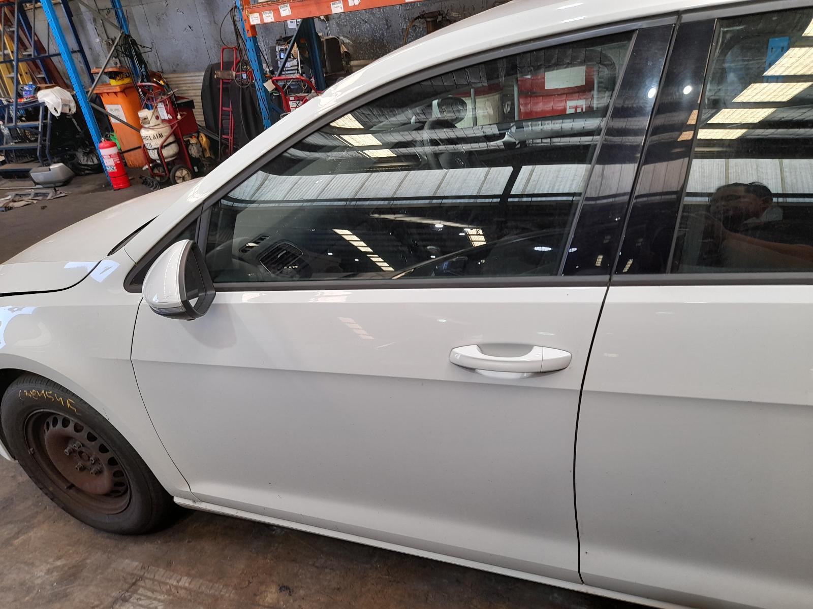 View Auto part Left Front Door Volkswagen Golf 2015