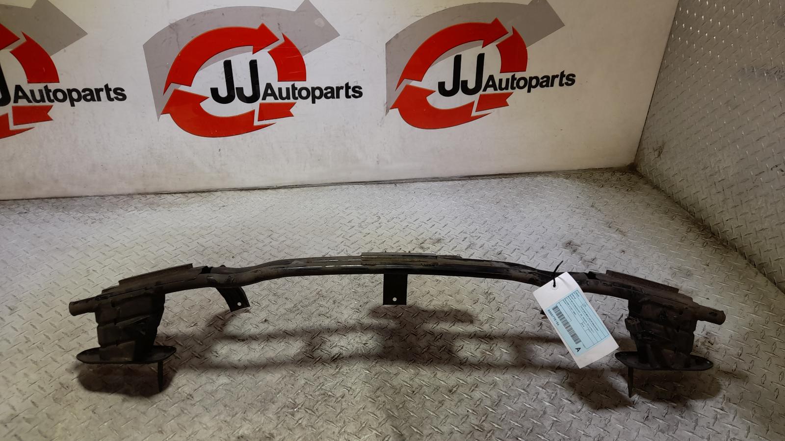 View Auto part R/Bar Bracket/Reinfo Hyundai I30 2015