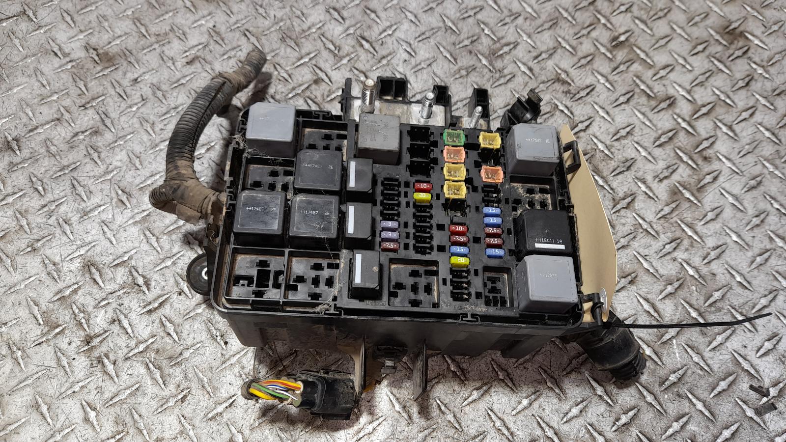 View Auto part Fuse Box Ford Transit 2018