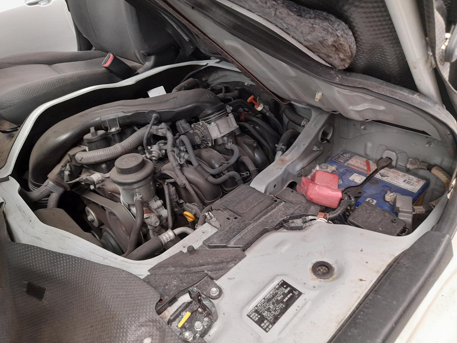 View Auto part Engine Toyota Hiace 2014